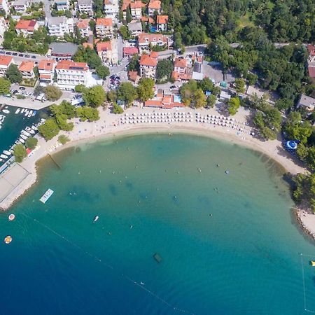 Apartments And Rooms With Parking Space Crikvenica - 19125 Eksteriør billede