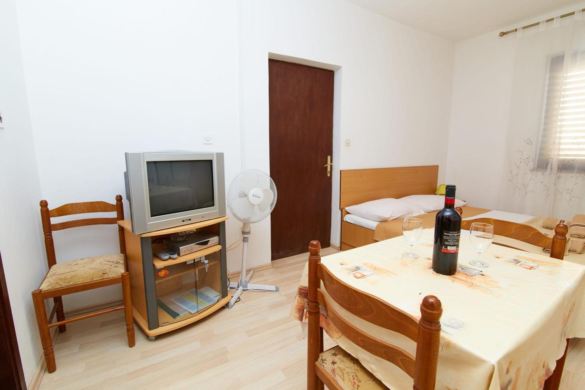 Apartments And Rooms With Parking Space Crikvenica - 19125 Værelse billede